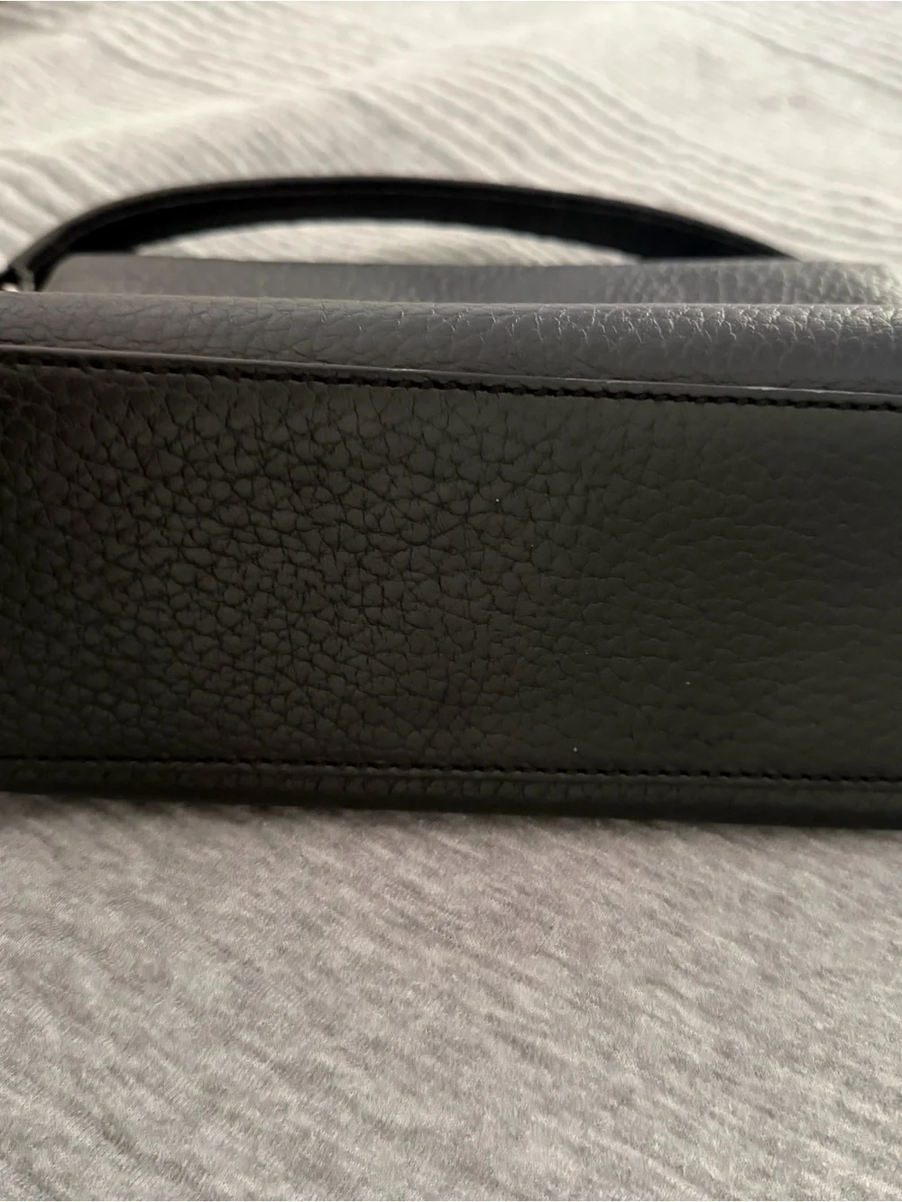 kate spade Black Pebbled Leather Crossbody Purse